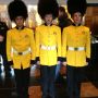 My highlight of the day were these 'guards', who welcomed the guests at all of Dortmund's London hotels. Great idea. by ChristianMcr