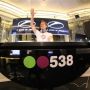 Nu live vanuit de studio: @arminvanbuuren met @ASOT. Check #538tv of de webcam op www.538.nl #538radio