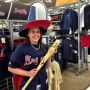 Congrats to @southlovebelle who found Homer's hat & won the @BJUPTON2 signed bat!