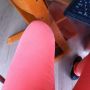 Zo'n felgekleurde broek hè? Niks voor mij! riep ik steeds.. Oepsie.. wat een meeloper ben ik!