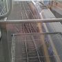 Ondertussen staat deze trein al bijna half uur stil zonder dat er iemand in of uit kan...