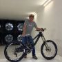 @FitForHeroes via @VitalMTB, Top @envecomposites Kit for Moto GP legend Casey Stoner's new DH bike!"