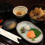 本日の気まぐれランチは
『竹の子とホルモンの煮物 
お刺身付き』お新香・小鉢・ご飯付き860円です。
皆様お待ちしております。